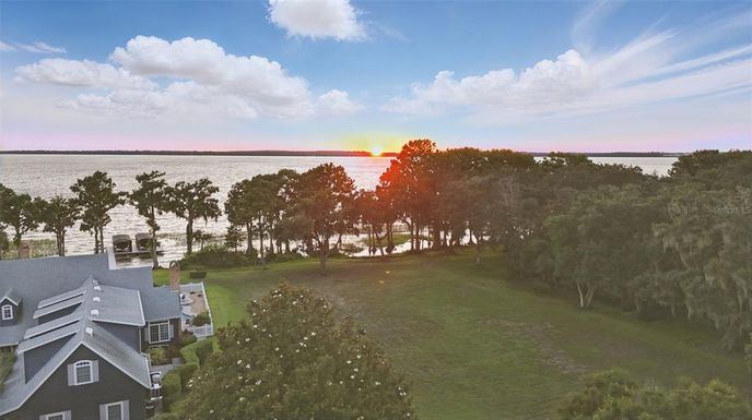 1150 PENINSULA DRIVE