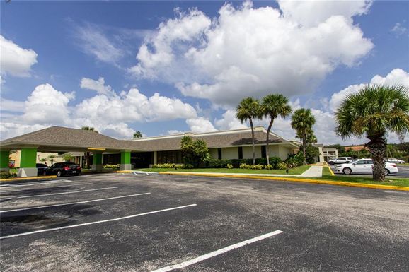 5245 W IRLO BRONSON MEMORIAL HIGHWAY UNIT 148