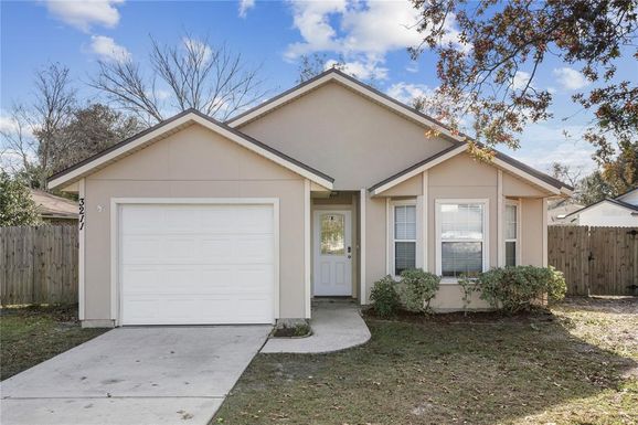 3211 RYANS COURT