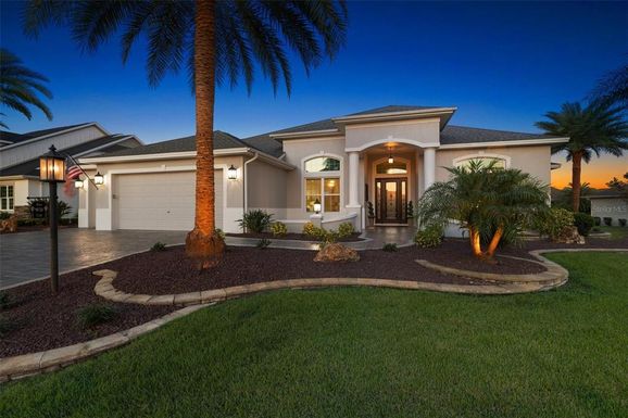 4033 SWAYING PALM COURT