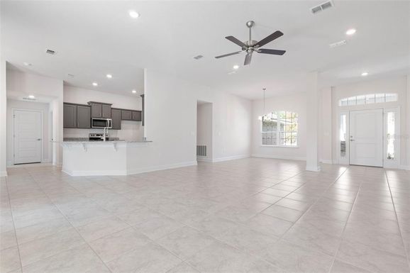 25 ROXTON LANE