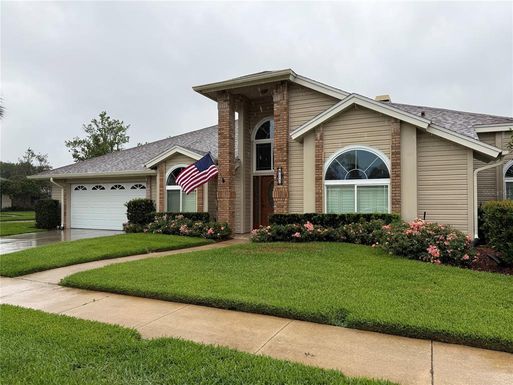 872 SILVERWOOD DRIVE