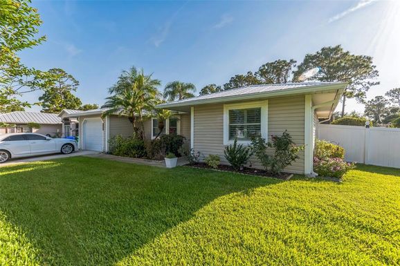 1566 DAMASK LANE