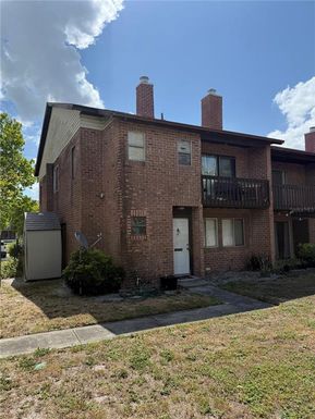 5032 DOWNING STREET UNIT 10