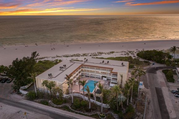 4200 GULF DR UNIT 104