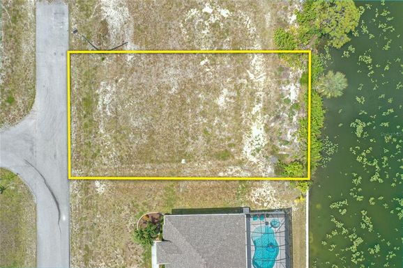 2429 NE 5TH PLACE