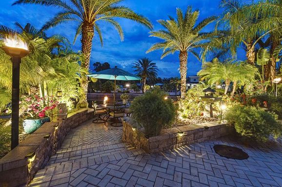 6804 AMANDA VISTA CIRCLE