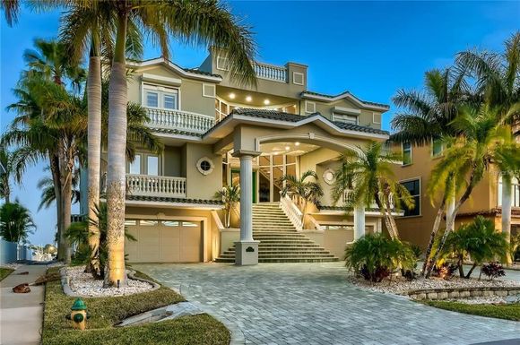 4348 HARBORPOINTE DRIVE