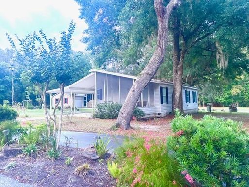 7112 PINE NEEDLE LANE