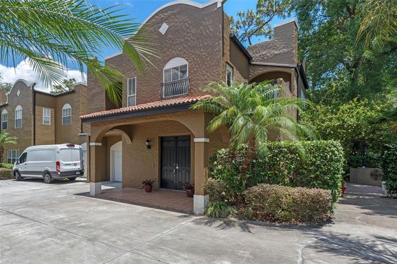 2238 HAWICK LANE UNIT 2238