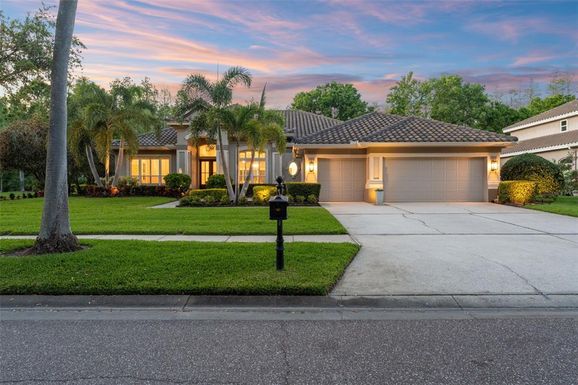 9820 EMERALD LINKS DRIVE