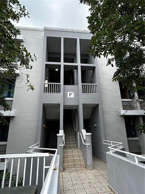 Carr 693 INT 6690 UNIT F1203