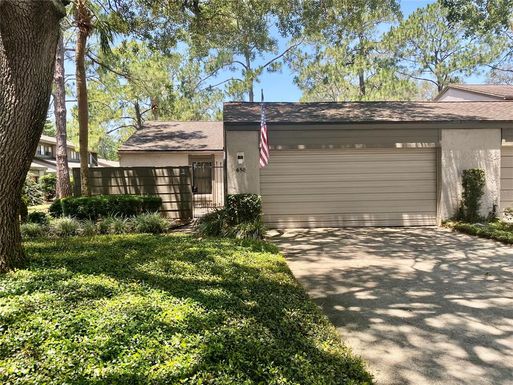 650 WOODRIDGE DRIVE