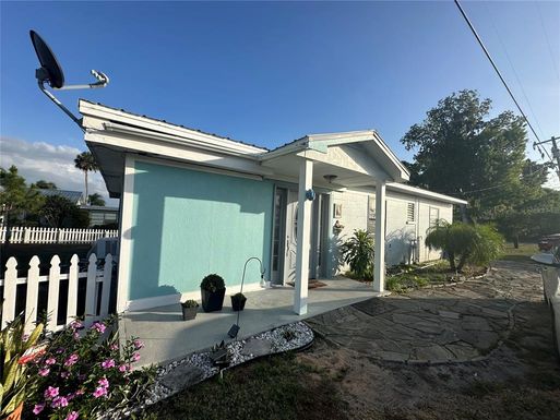 1821 N REEDY LAKE BOULEVARD