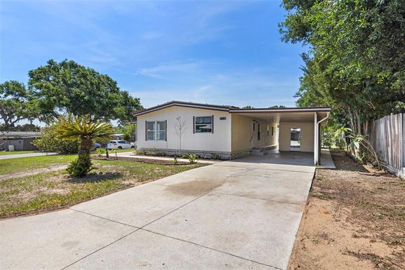 17513 PALM DRIVE