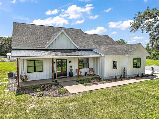 1560 NE 17TH STREET