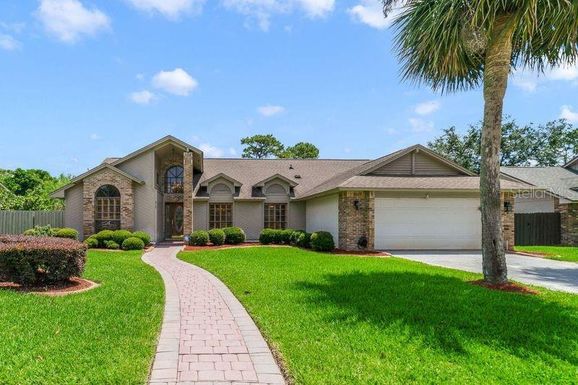 513 SABAL TRAIL CIRCLE