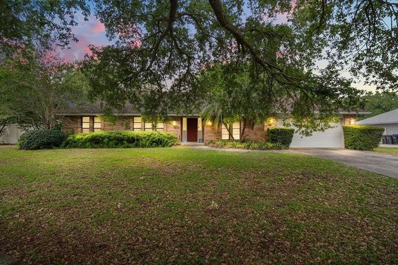 5525 MEADOW PINE COURT