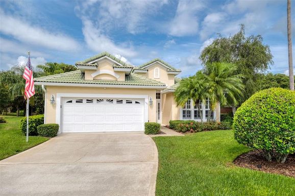487 FOXHILL DRIVE