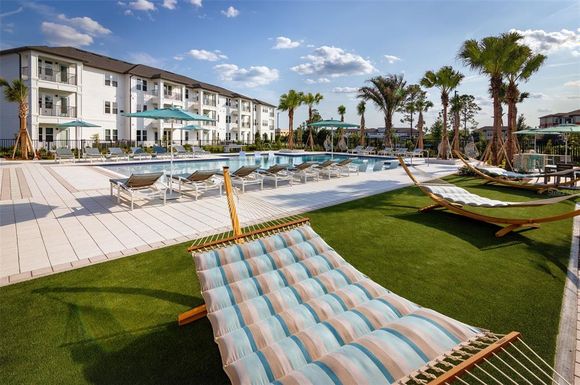 100 WINDFLOWER LANE UNIT B2