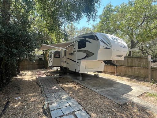 3000 CLARCONA ROAD UNIT 554