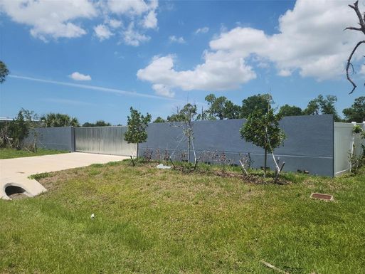 7401 SAWYER CIRCLE
