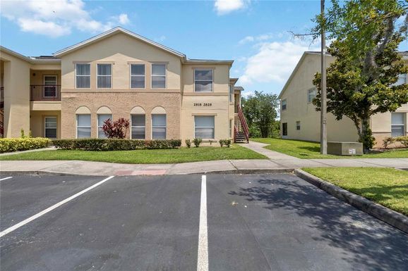 2828 CLUB CORTILE CIRCLE UNIT B