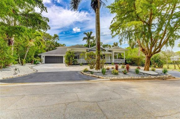 1720 SPRING CREEK DRIVE