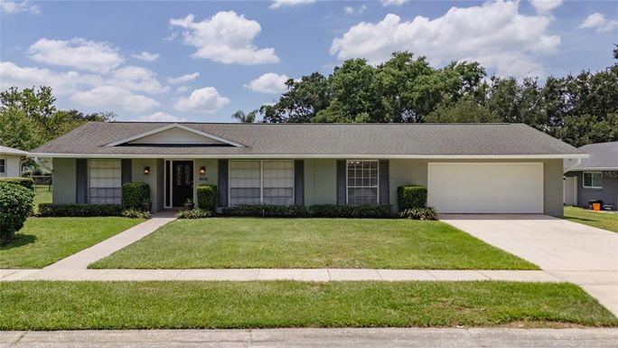 4514 CRICHTON LANE