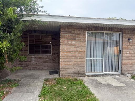 3144 BLOOMINGDALE VILLAS COURT