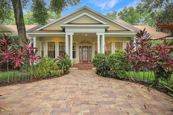 5215 PINE ROCKLANDS AVENUE