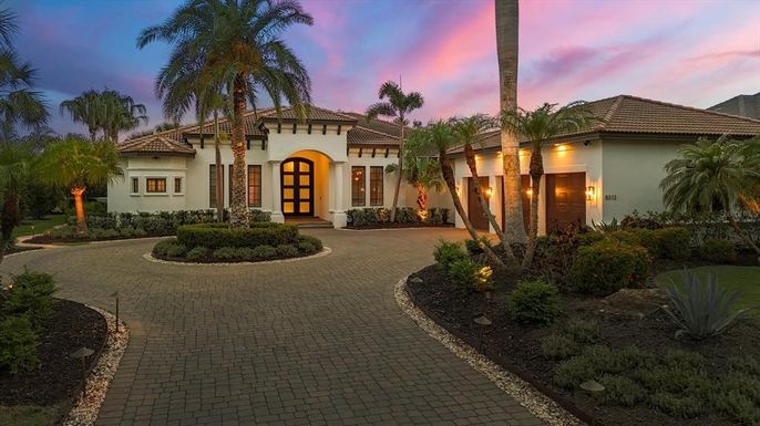 8312 CATAMARAN CIRCLE