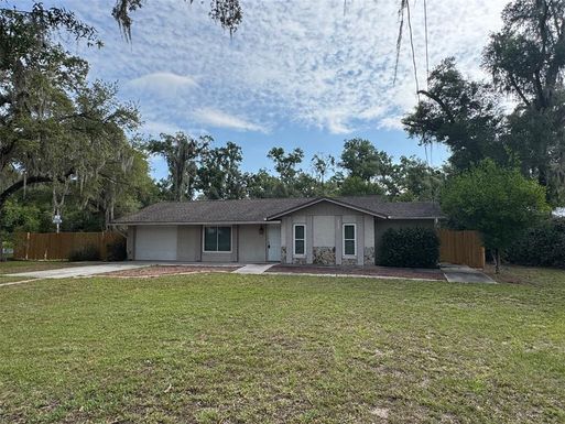 6052 IDLE A WHILE CIRCLE