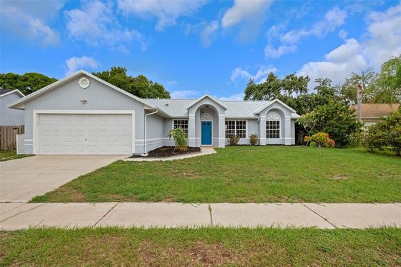 679 SANDPIPER CIRCLE