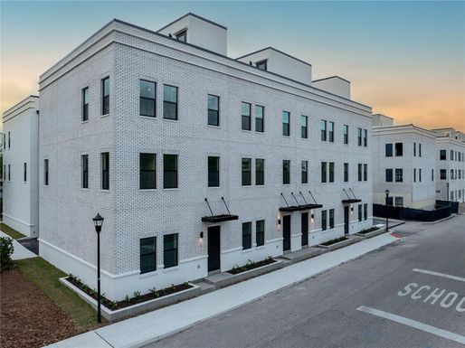 1218 E KAY STREET UNIT 21