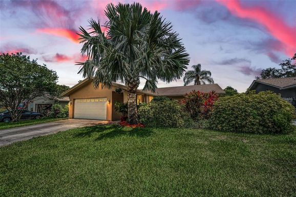 1281 AMBERLEA DRIVE E