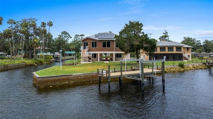7 OAK DRIVE