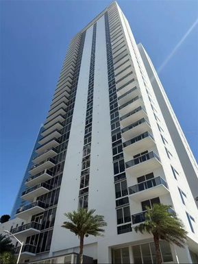 600 NE 27TH STREET UNIT 604