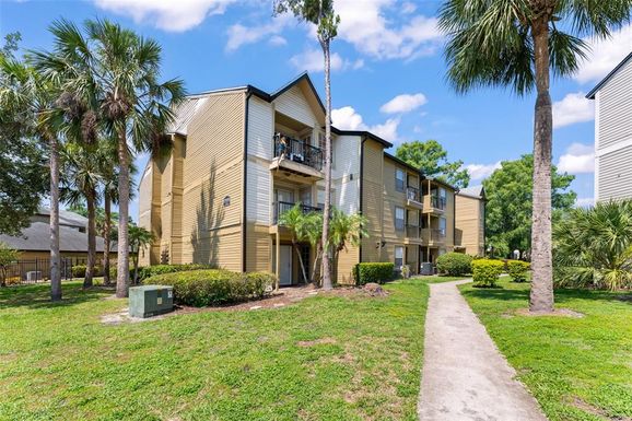 1908 LAKE ATRIUMS CIRCLE UNIT 3