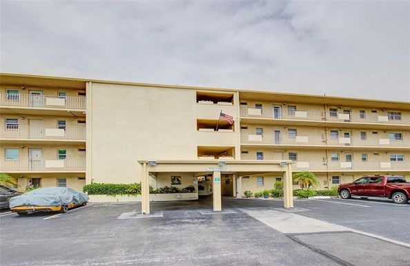 2615 NE 3RD COURT UNIT 416