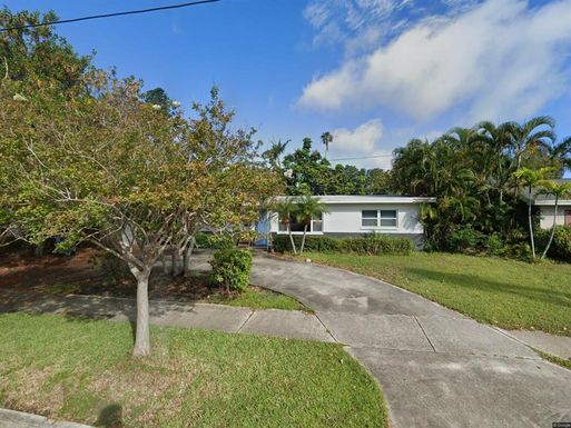 3944 OVERLOOK DRIVE NE