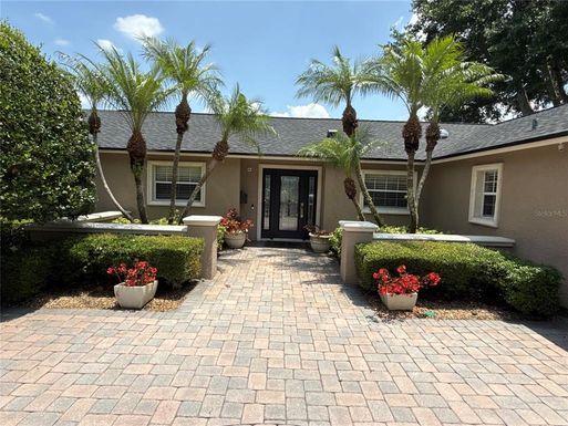 9021 LAKE HOPE DRIVE