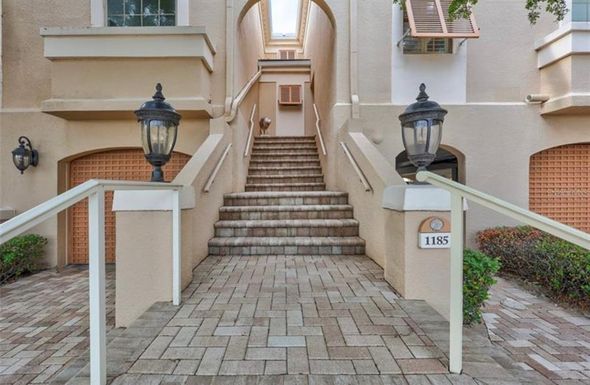 1185 COQUILLE STREET UNIT 305