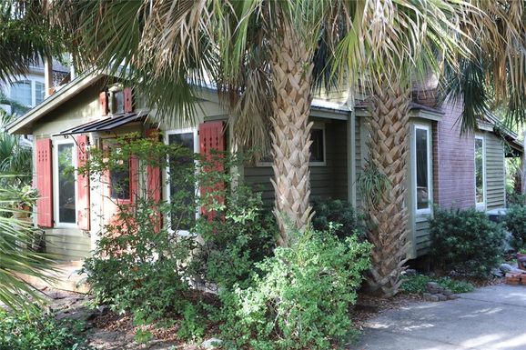 272 ORANGE STREET