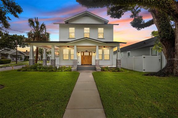 502 E ROBLES STREET