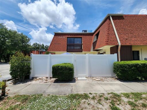 8114 OAK TRACE WAY UNIT C