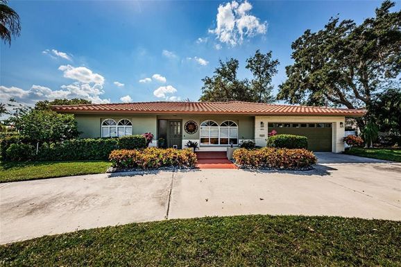 431 WINDWARD PASSAGE