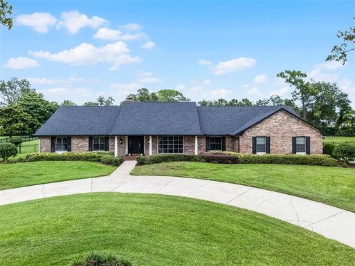 104 AMBERWOOD COURT
