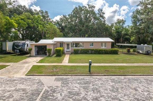 114 PENNSYLVANIA AVE