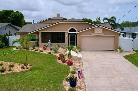 386 WESTWINDS DRIVE